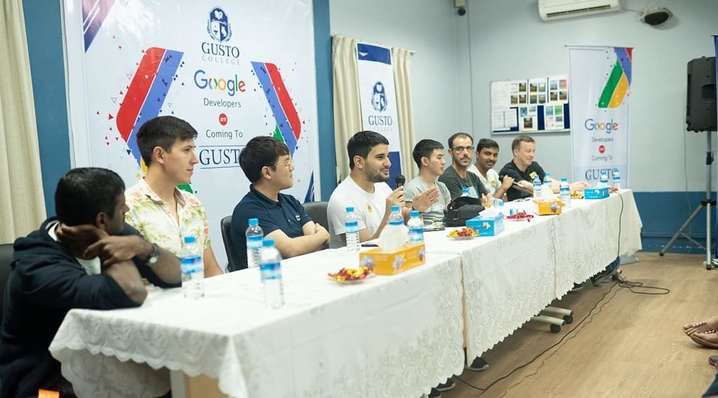 Google မှ နည်းပညာရှင်များ GUSTO University သို့လာရောက်၍ ကျောင်းသူကျောင်းသားများနှင့်တွေ့ဆုံဆွေးနွေး